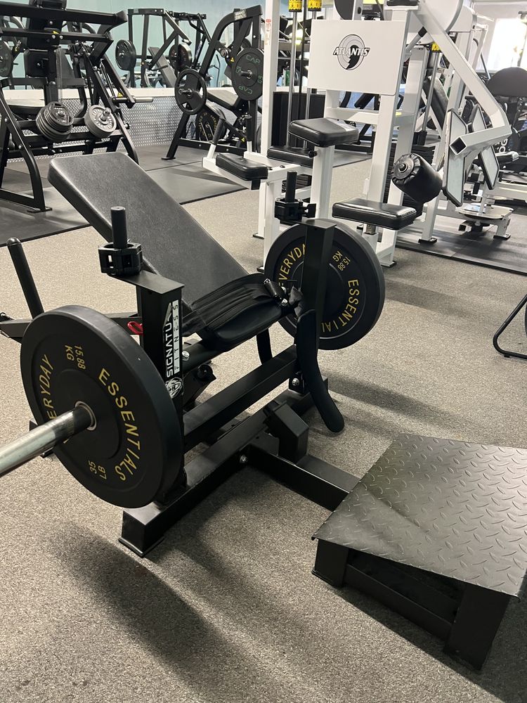 Plate-loaded glute and hip machine at Phoenix Fitness gym in Toccoa, GA
